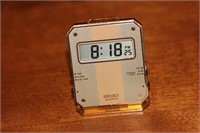 Seiko Quartz Table Alarm Clock