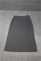 Karen Scott Skirt Size 10