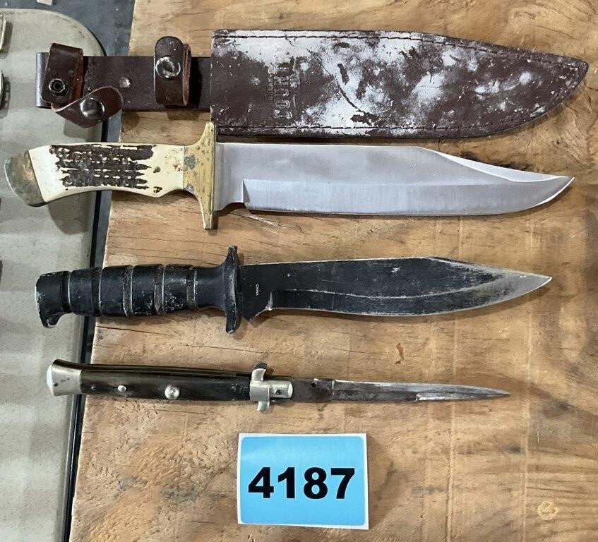 Knives, 1 Break UP Country Sheath, 1 Switch Blade,
