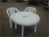 Plastic Table & 4 Chairs- 38" Table