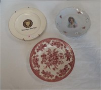 (3) Vintage plates including University of Notre