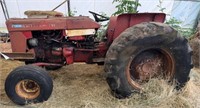 International 444 Tractor,2 WD, gas,42 HP