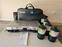 Coleman Triton Gas Grill w/gas canisters