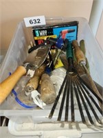 CONTAINER OF OUTDOOR SMALL HAND TOOLS