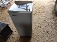 D- WATER FOUNTAIN