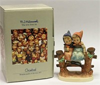 Hummel Figurine, Coquettes