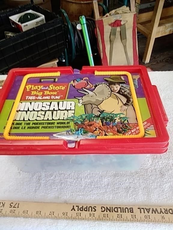 Children's dinosaur toys