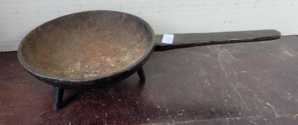 VERY OLD HAND FORGED FRYING PAN
