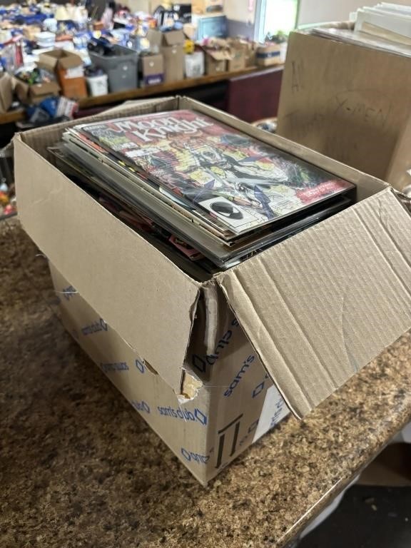 COMICS, TOYS, LUNCH BOXES, TRADING CARDS, & MORE