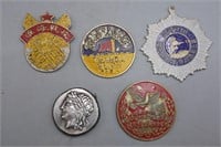 COLLECTION OF 5 WAR MEDALS & TOKENS