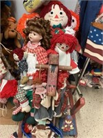 Horse and raggedy Ann and Andy stuffed dolls