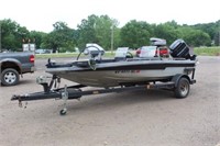 1983 Champion 16' Bass Boat