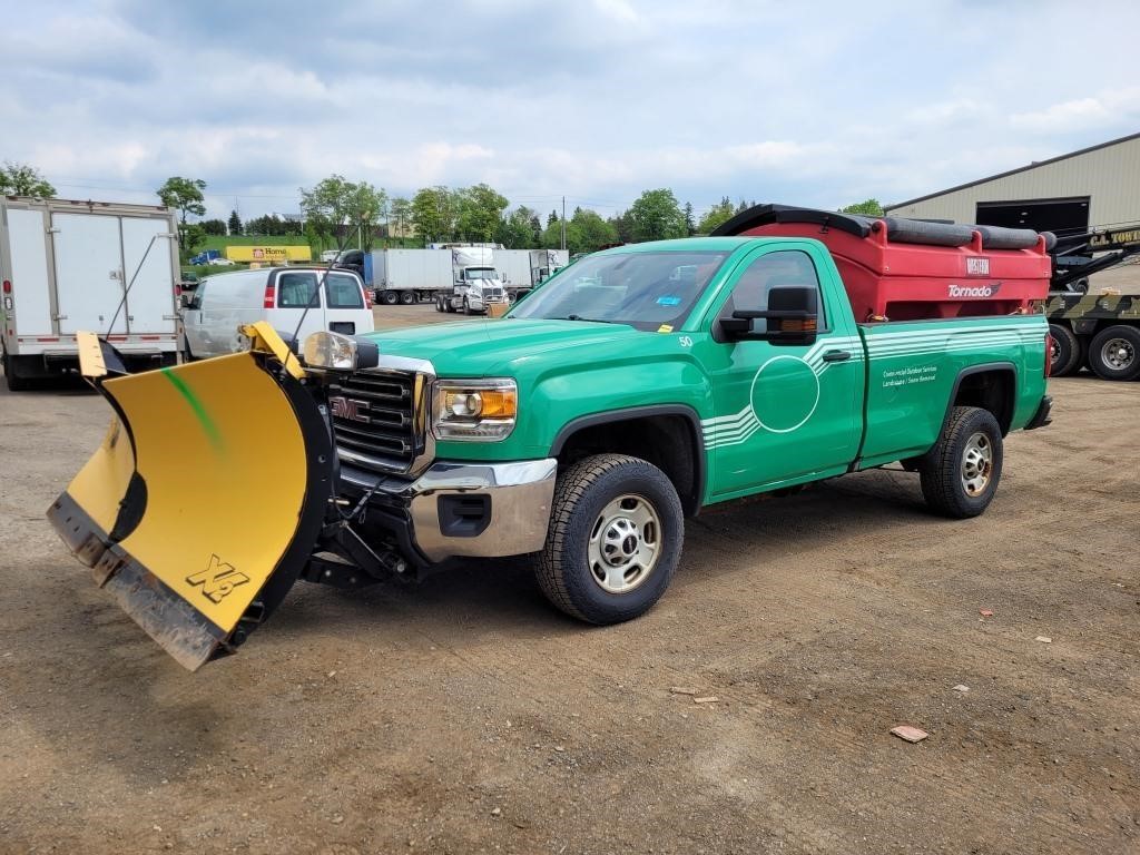 2018 GMC Sander & Plow Truck