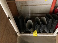 4 pair rubber boots