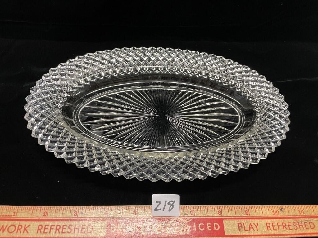 FANCY PRESS GLASS SERVING DISH