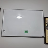 M168 Four white boards and cleaner