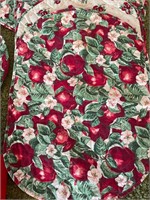Quilted placemats, oven mitts, napkins etc