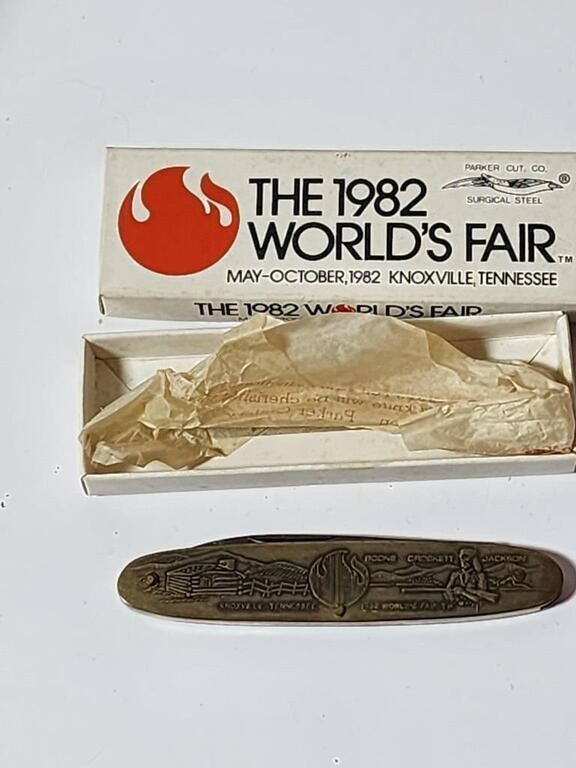 1982 Worlds Fair Pocket Knife