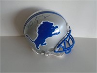 YALE LARY AUTO LIONS MINI HELMET / NO COA