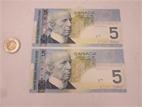 2 billets 5$ Canada 2010 avec numéros de série