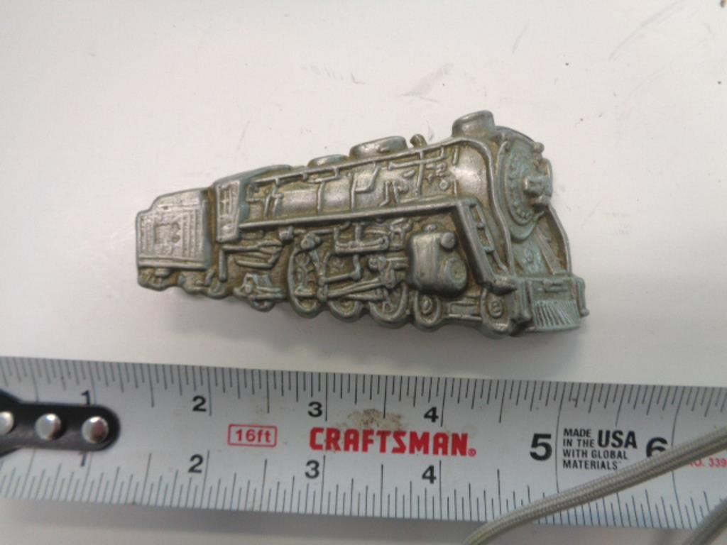 BELT BUCKLE - TRAIN - FEELS CAST ALUMINUM