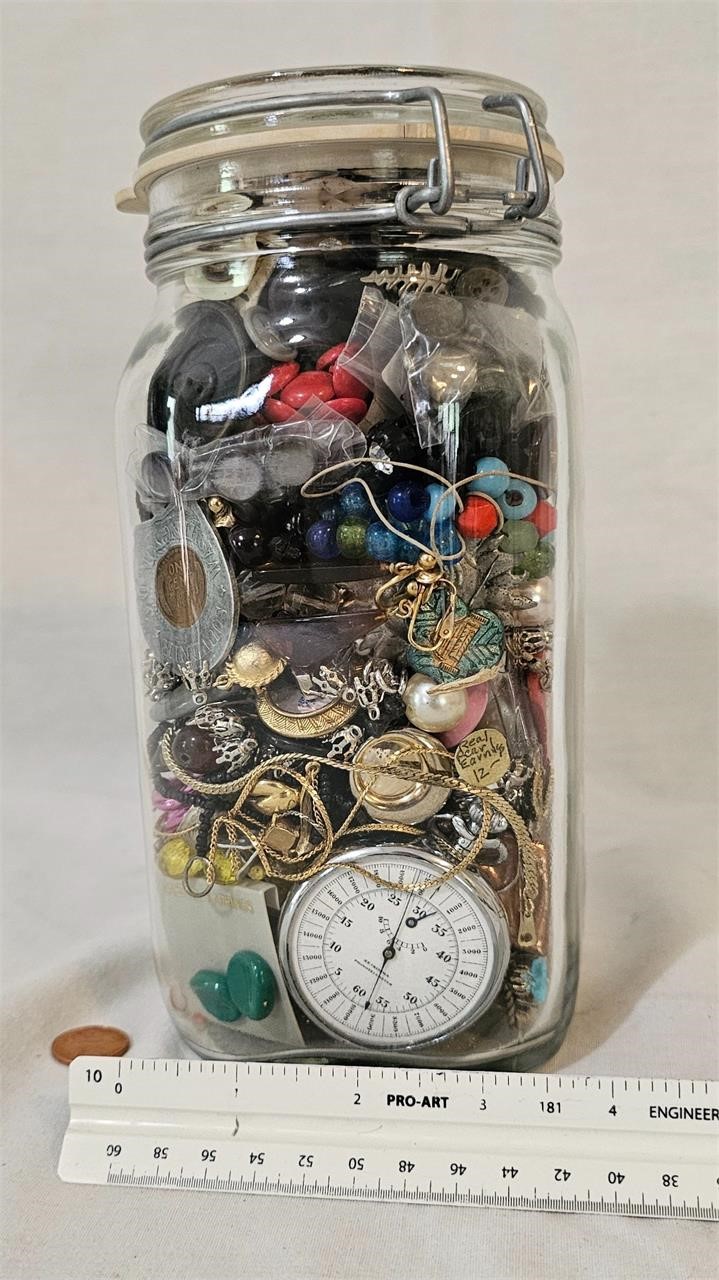 Trinket/treasure jar - pins, jewelry, coins ++++