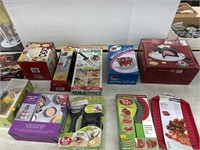 Kitchen items, NIB