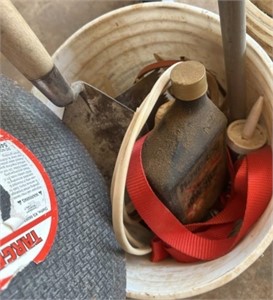 Shop Items - Buckets, Trowels, Concrete Blade