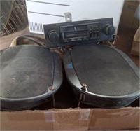 SPARKOMATIC CAR STEREO & 2 8000 SPEAKERS