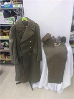 Canadian WW2 uniform items