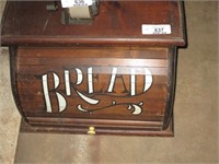 WOOD BREAD BOX