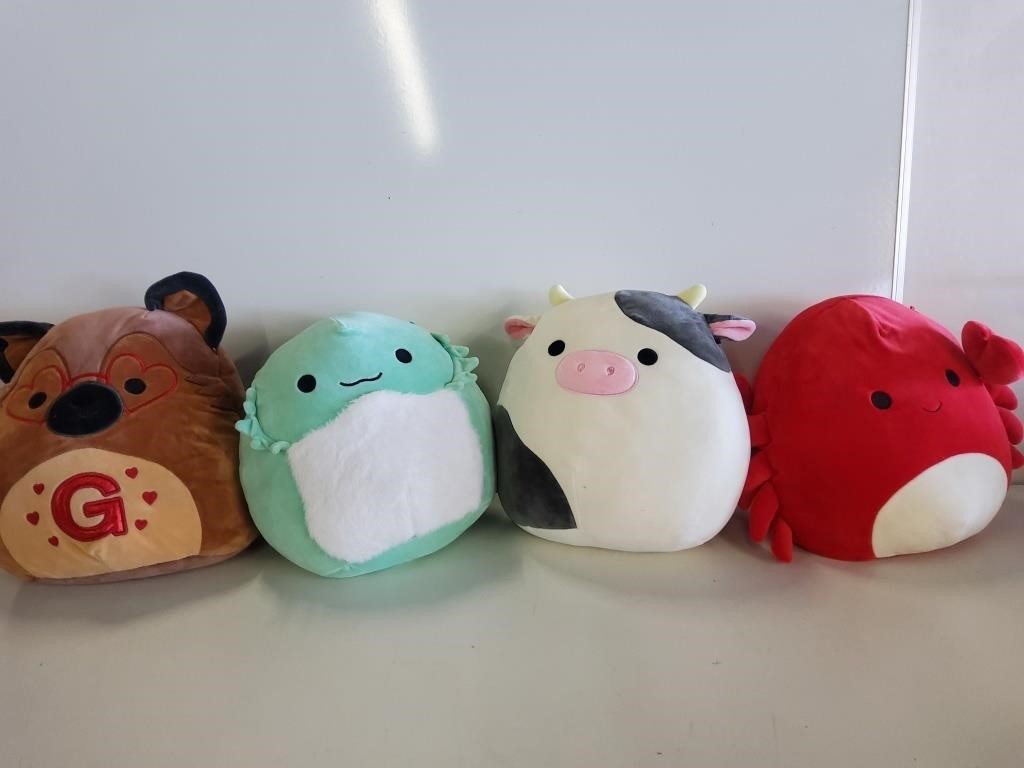 4 Squishmallows, Large