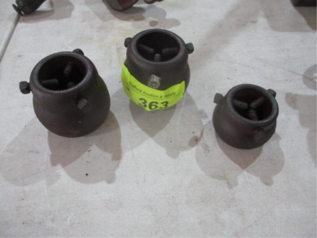 3 cattle horn weights