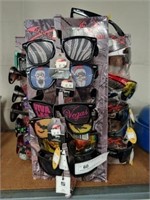 Realtree Display w/ Large Selection of Sunglasses