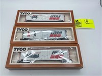 SET OF 3 TYCO SPIRIT OF 76 TRAINS TO INCLUDE PAUL
