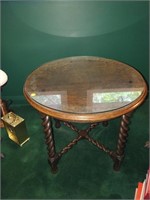 Removable Glass Top Wooden End Table