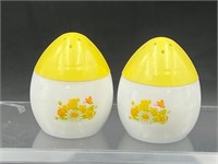 1970’s Avon Buttercup Imperial Garden Salt Pepper