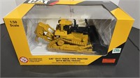 1/50 CAT D11T Track Type Tractor with Metal