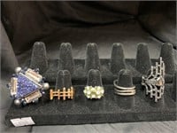 5 ASSORTED ORNATE COSTUME JEWELRY RINGS - SZ 7.5