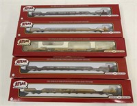 Five Atlas HO Scale Flat Beds