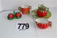 (5) pcs - Tray, 2 Pitchers, Apple Sugar,