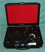 INNOVATIVE TECHNOLOGY RECORD PLAYER CARRYING CASE