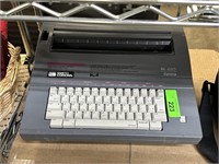 SMITH CORONA VTG ELECTRIC TYPEWRITER SL480 CORONA