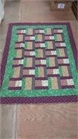 VERY NICE QUILT (53" X 68")