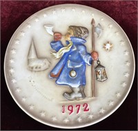 1972 Christmas Collector Plate(Hummel)