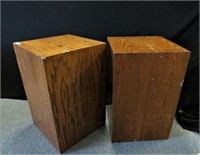2 PC. Wood display pedestals