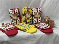 KITCHEN TOWELS OVEN MITTS AND CANDLES