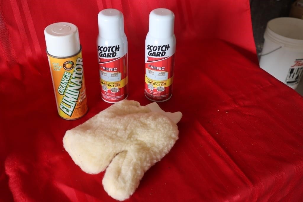Scotch Guard and Glove for cleaning fabric