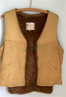 Men’s size 42 vintage buckskin vest with lining.