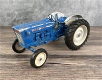 Ertl Ford 4000 Wide Front End Toy Tractor
